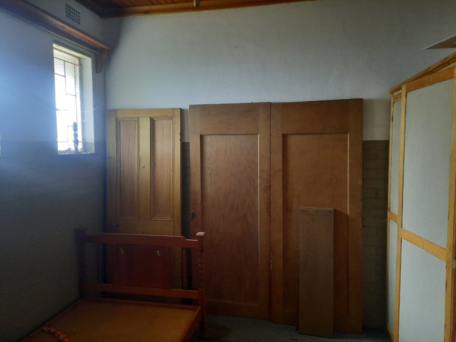 6 Bedroom Property for Sale in Odendaalsrus Free State